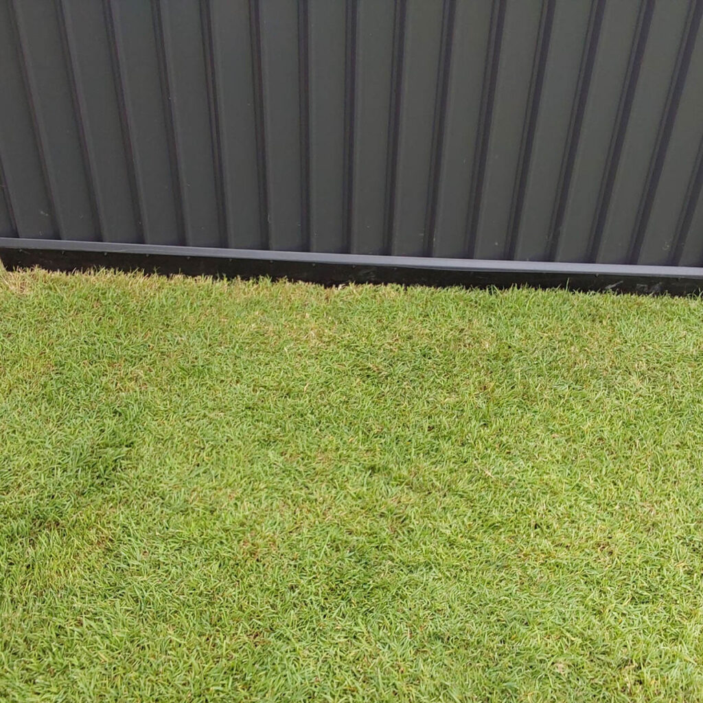 Root Barrier fence edge3